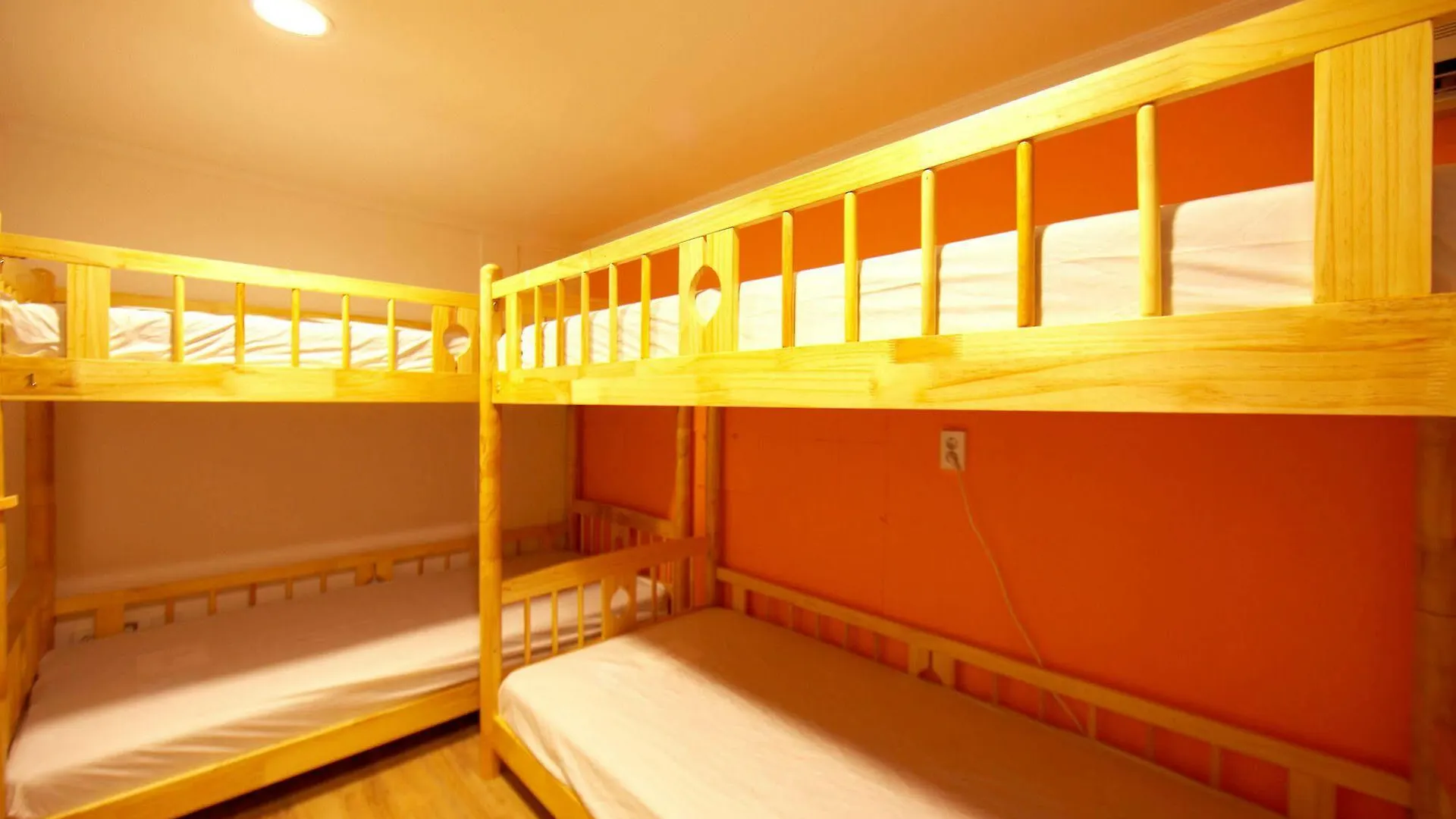 Hotel Pop @ Itaewon Boutique Guest House - Hostel Seoul